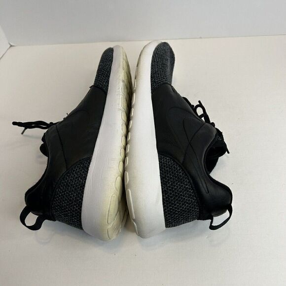NIKE ROSHE ONE KNIT WOMEN SIZE 9 BLACK COOL GREY COMFORT STYLISH - Picture 6 of 7